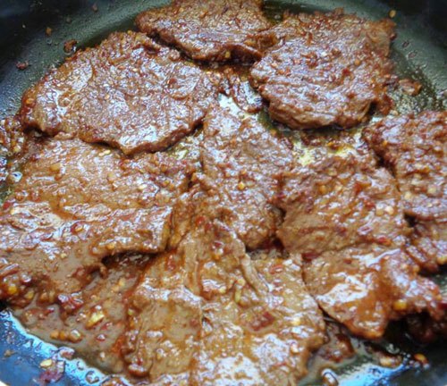 Cách làm thịt bò khô thơm ngon đơn giản tại nhà
