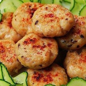 Cách làm chả thịt gà thơm ngon không thể cưỡng nổi trong ngày Tết