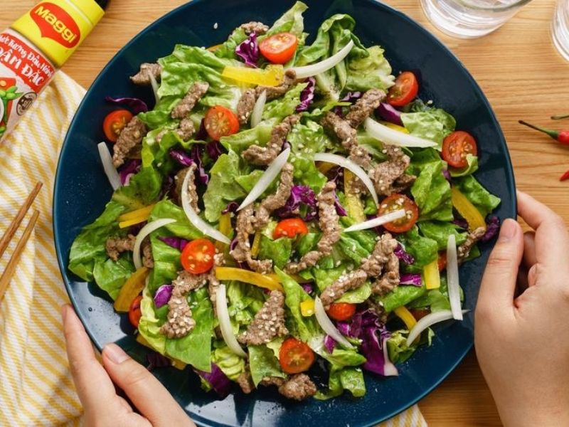 Giảm cân nhanh chóng với món salad rau trộn
